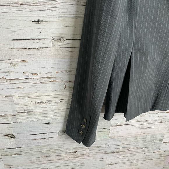 Theory textured wool pinstripe Jovanna TS blazer - Picture 8 of 12